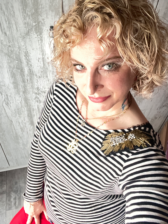 Tüm çıplaklığımla sığındım sana...